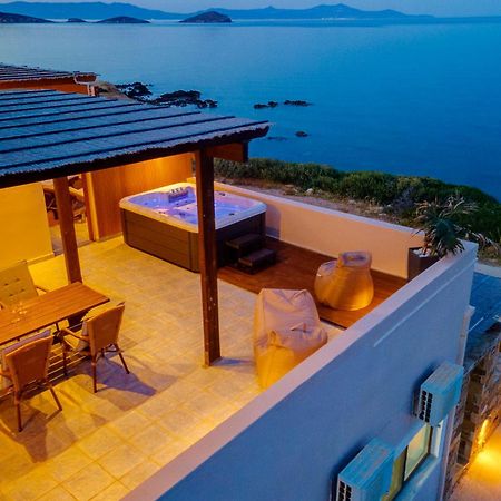 Lalari Beach Suites Vári Dış mekan fotoğraf