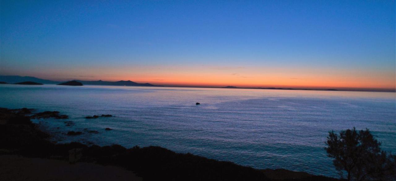 Lalari Beach Suites Vári Dış mekan fotoğraf