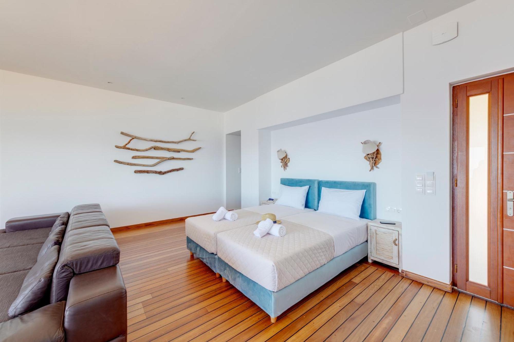 Lalari Beach Suites Vári Dış mekan fotoğraf