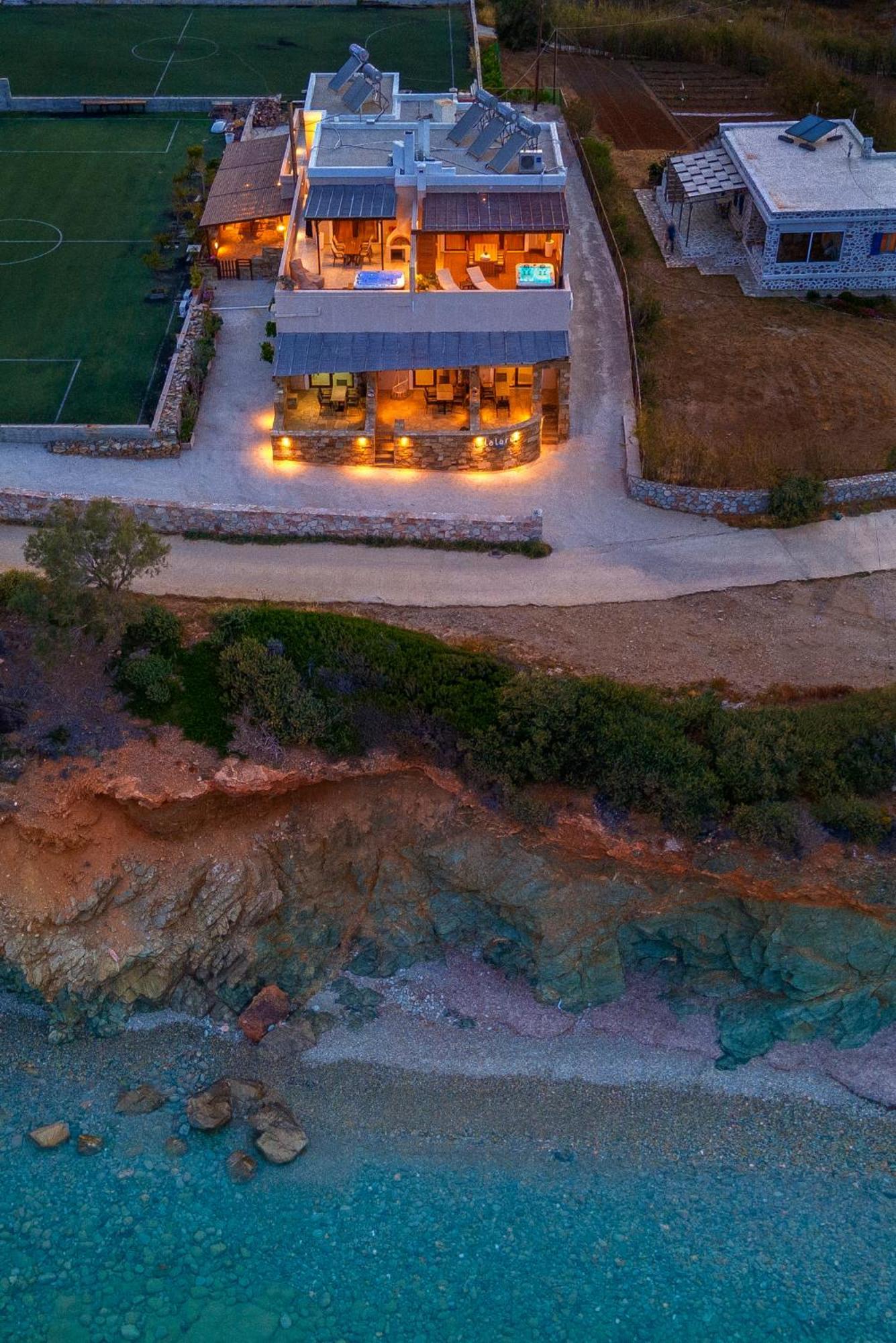 Lalari Beach Suites Vári Dış mekan fotoğraf