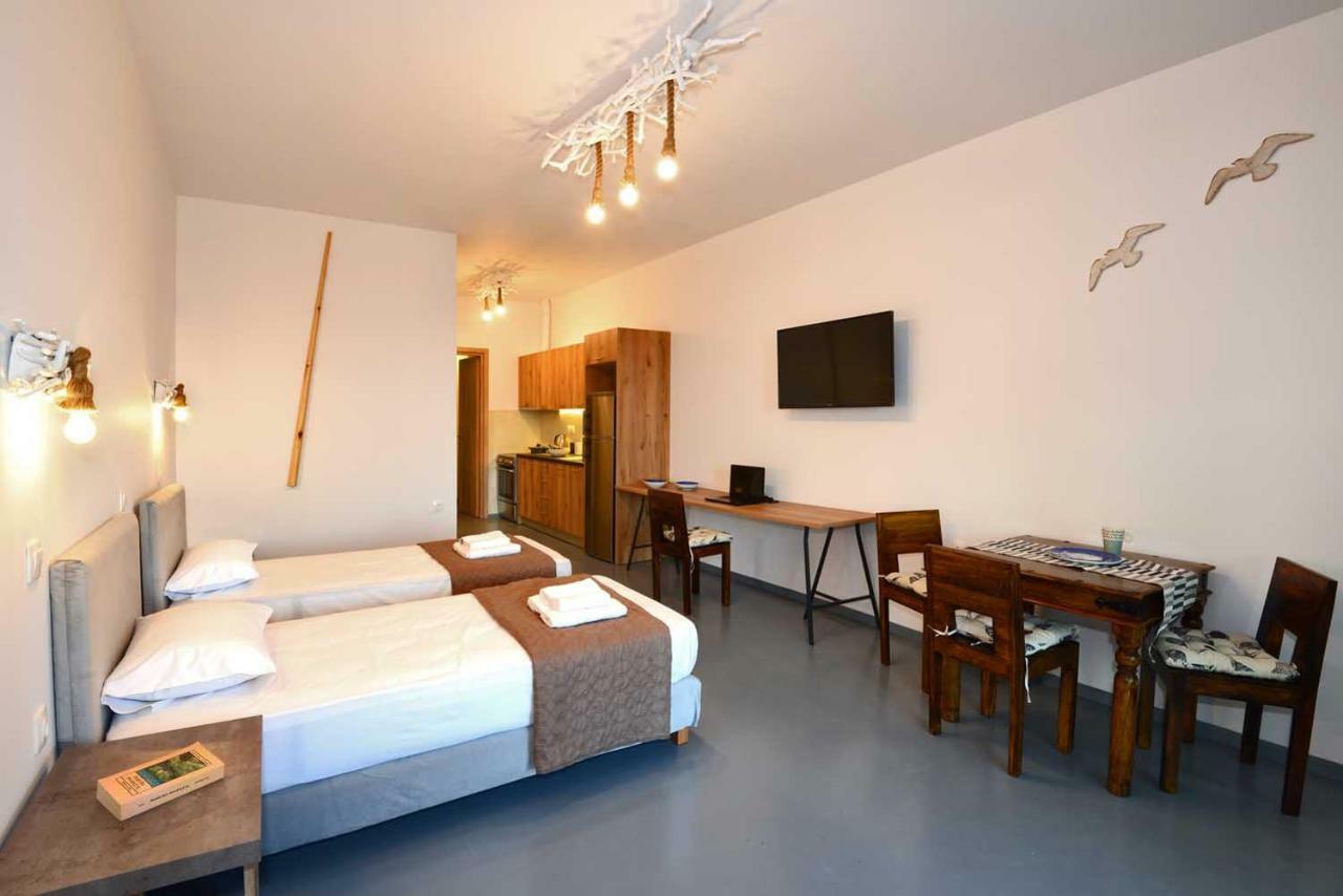 Lalari Beach Suites Vári Dış mekan fotoğraf