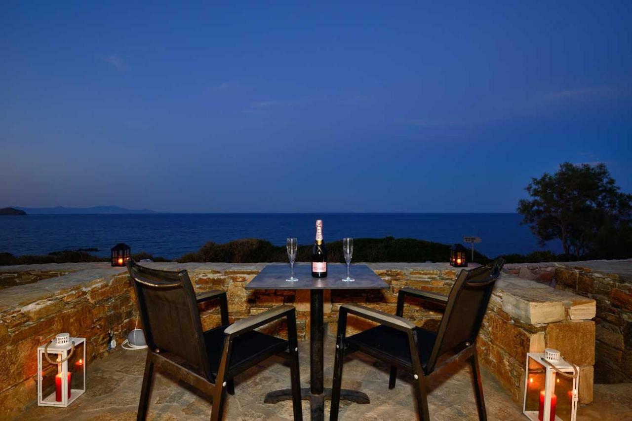 Lalari Beach Suites Vári Dış mekan fotoğraf
