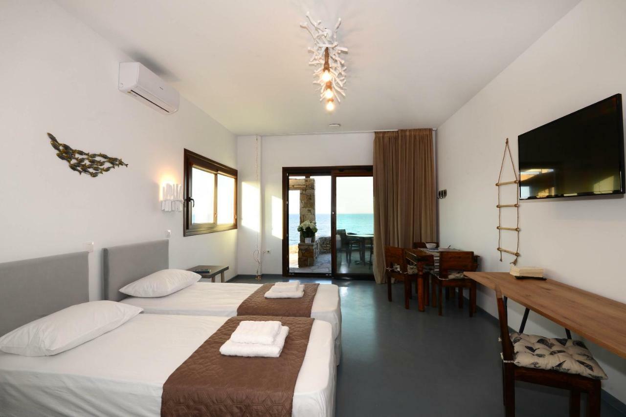 Lalari Beach Suites Vári Dış mekan fotoğraf