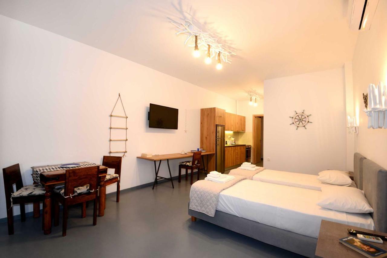 Lalari Beach Suites Vári Dış mekan fotoğraf
