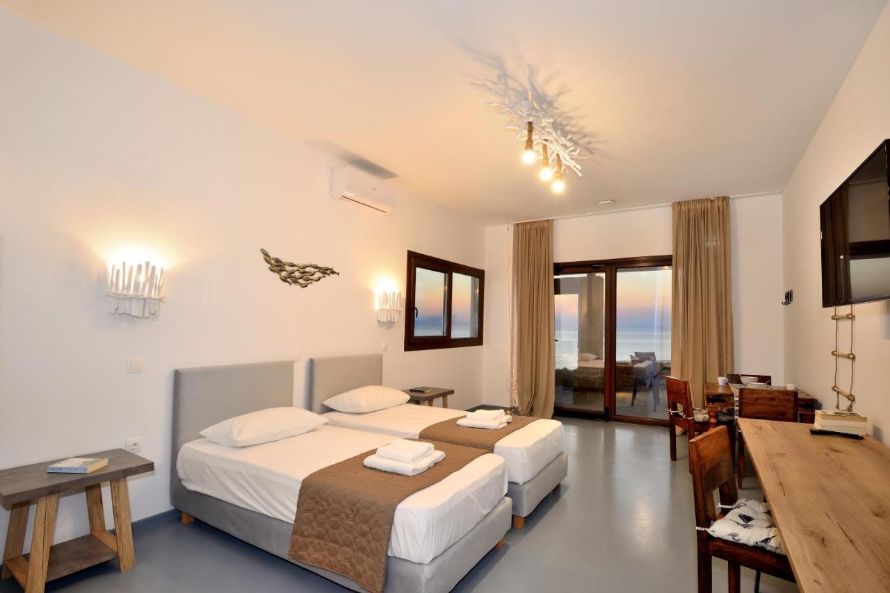 Lalari Beach Suites Vári Dış mekan fotoğraf